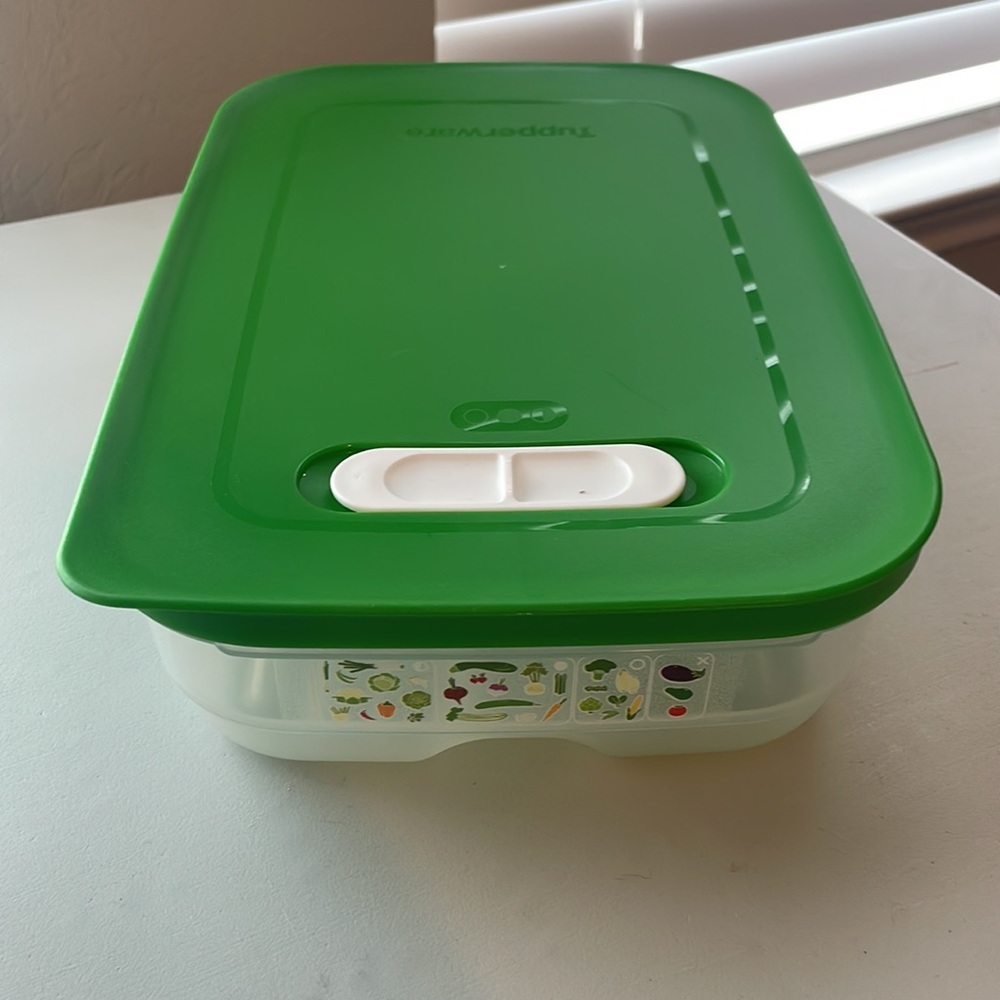 New! Tupperware FridgeSmart Containers - Picture 3 of 5